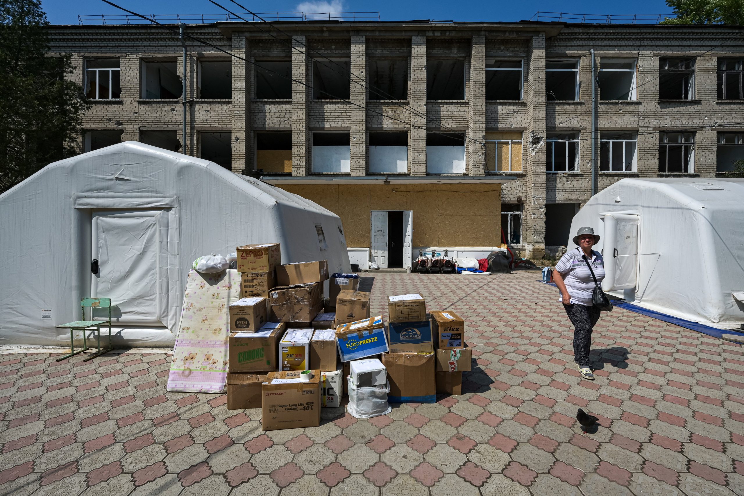 Штаб в Мариуполе в Владикавказе - Церковная помощь беженцам и пострадавшим  от военных действий